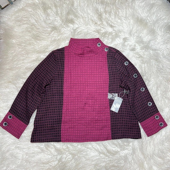 Liv by Habitat Clothes Button Sleeve Sweater Style 73719 Cherry - Picture 1 of 3